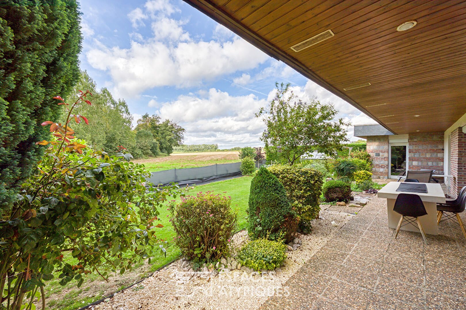 Single-storey architect-designed house from the 1970s