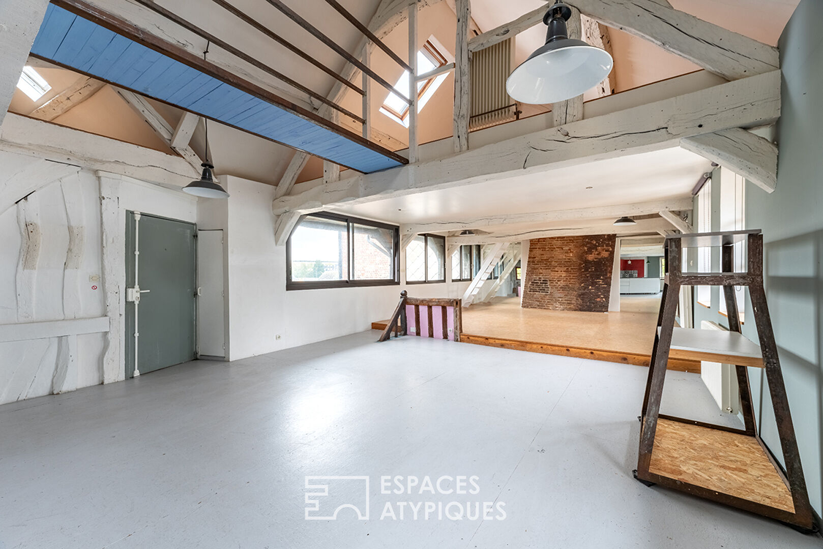 Appartement de caractère au style loft dans un quartier historique