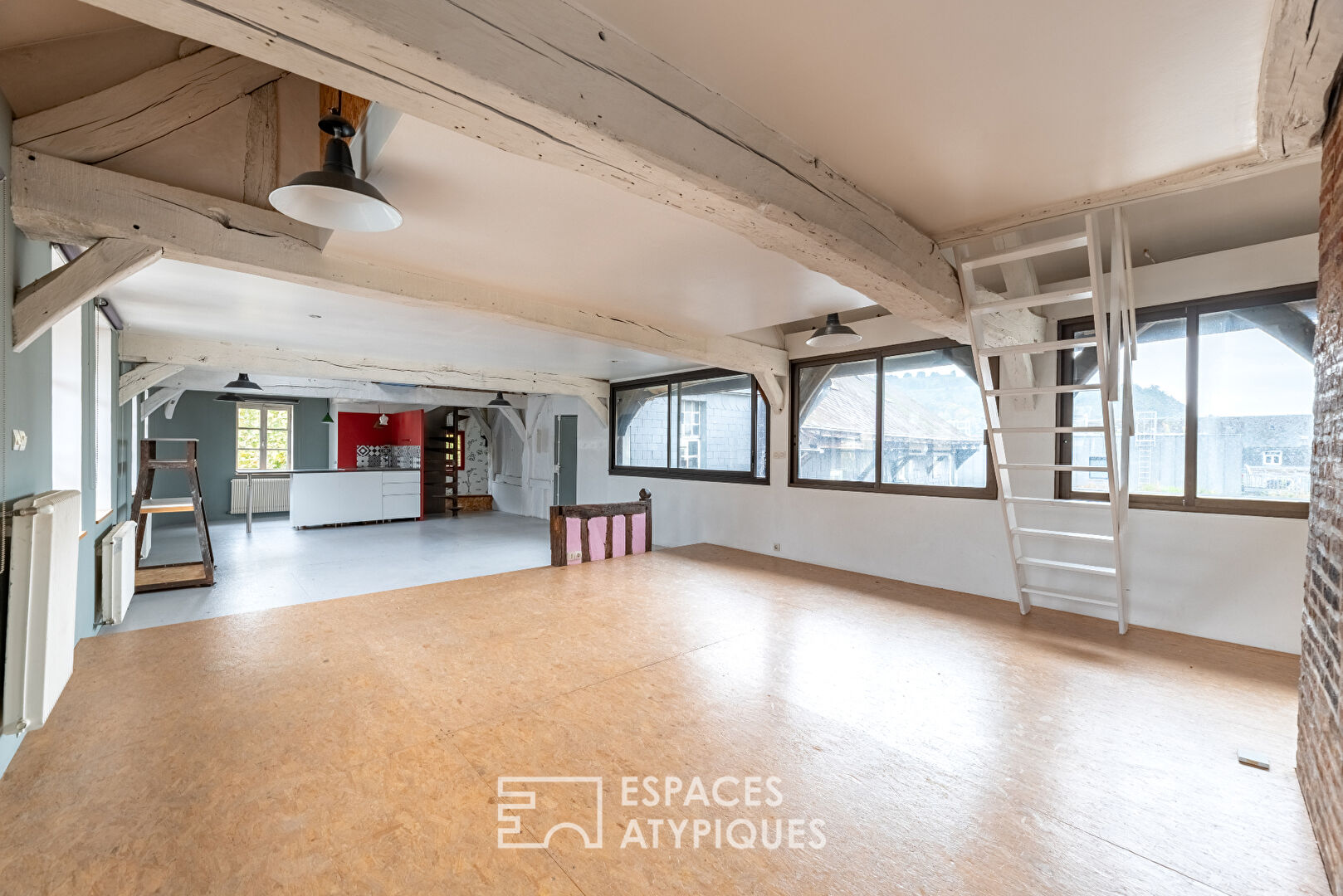 Appartement de caractère au style loft dans un quartier historique