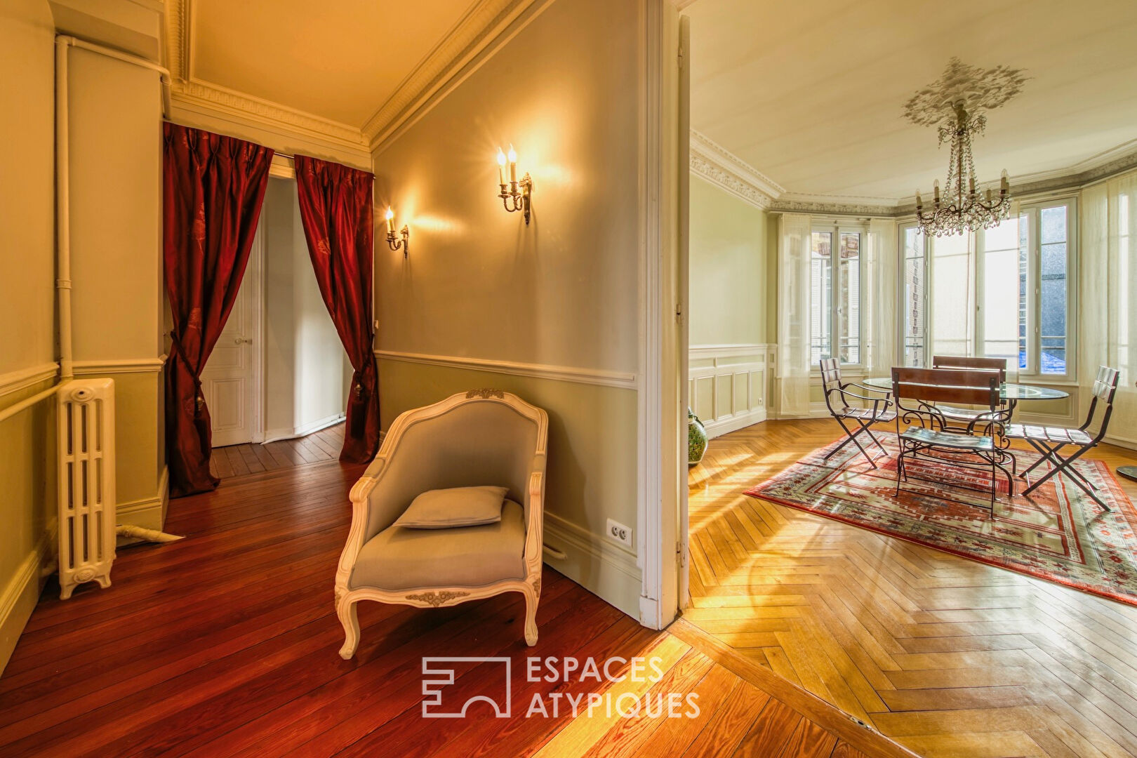 Elegant apartment in a rare Haussmannian building in the city center