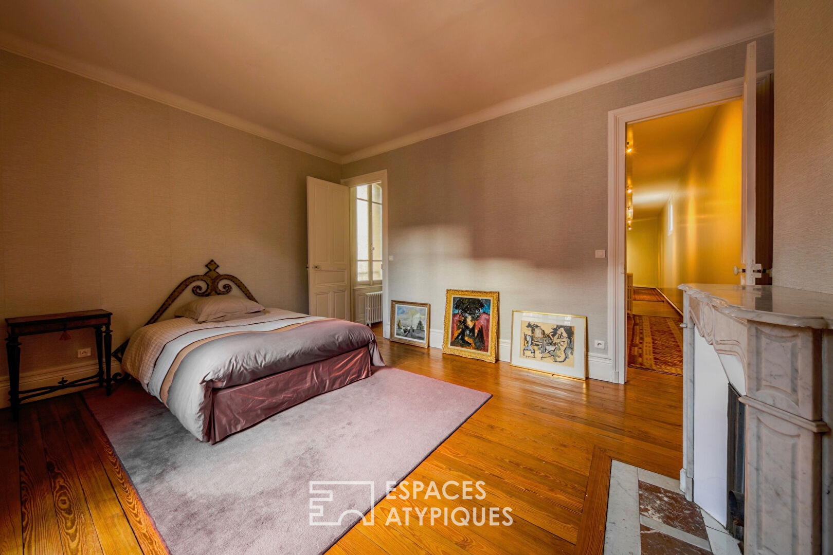 Elegant apartment in a rare Haussmannian building in the city center