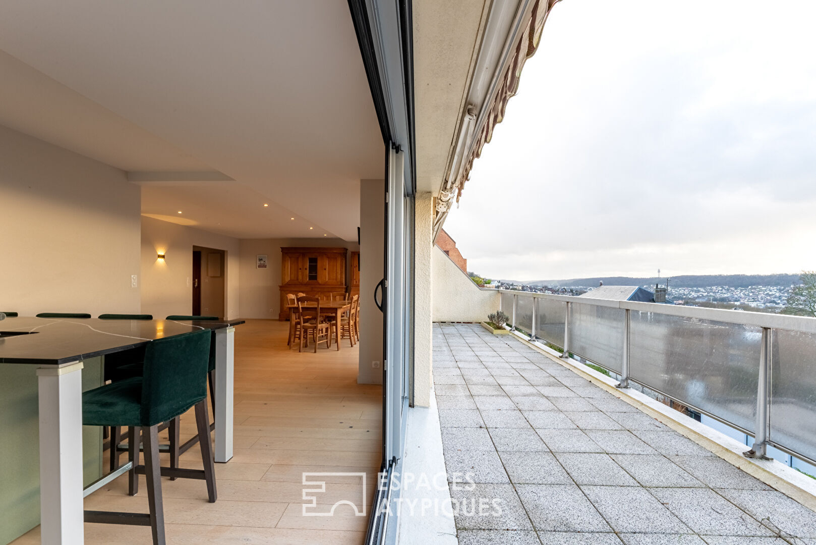 Apartment Terrace with 180° view of Rouen