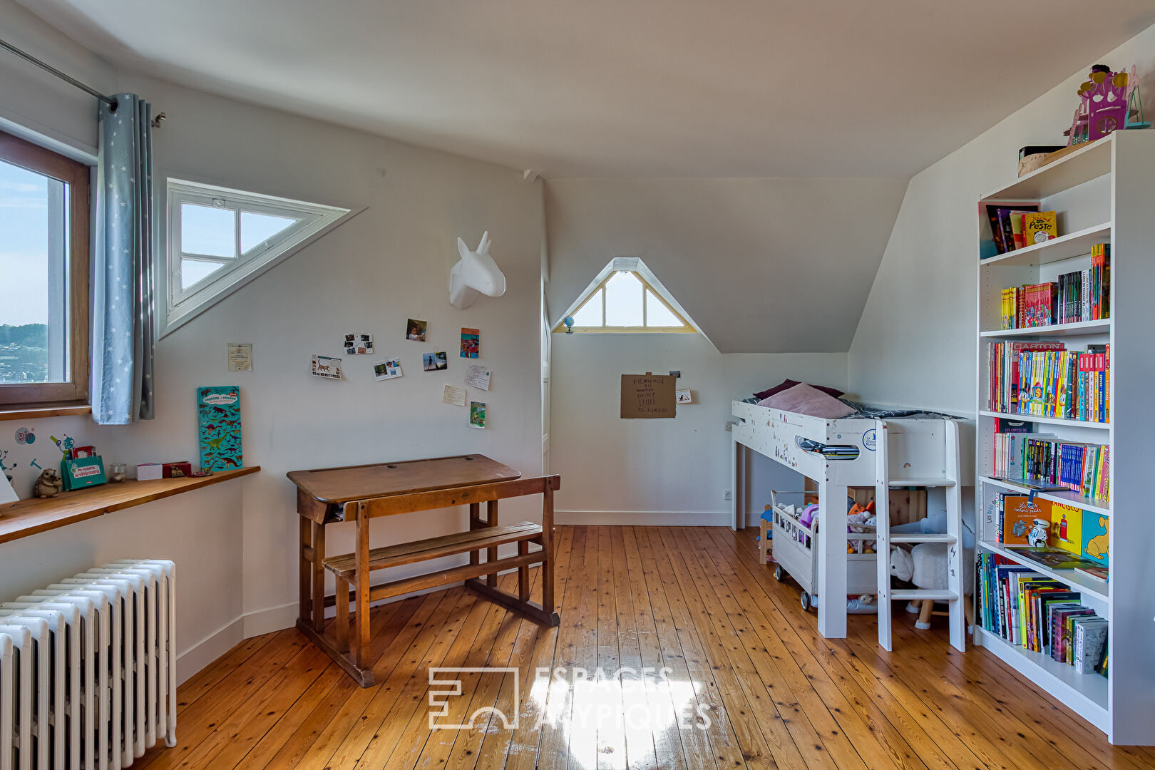 Maison bourgeoise avec extension contemporaine et piscine