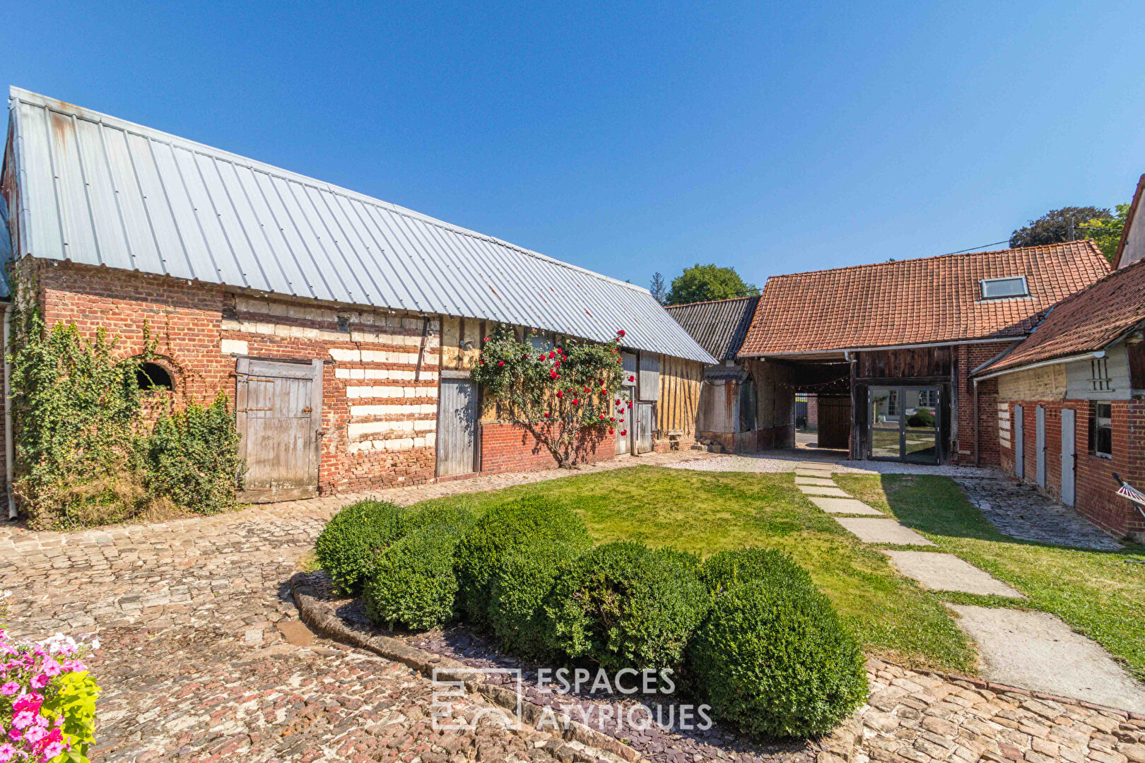 A corner of paradise-  Beautiful family farmhouse, renovated and out of sight
