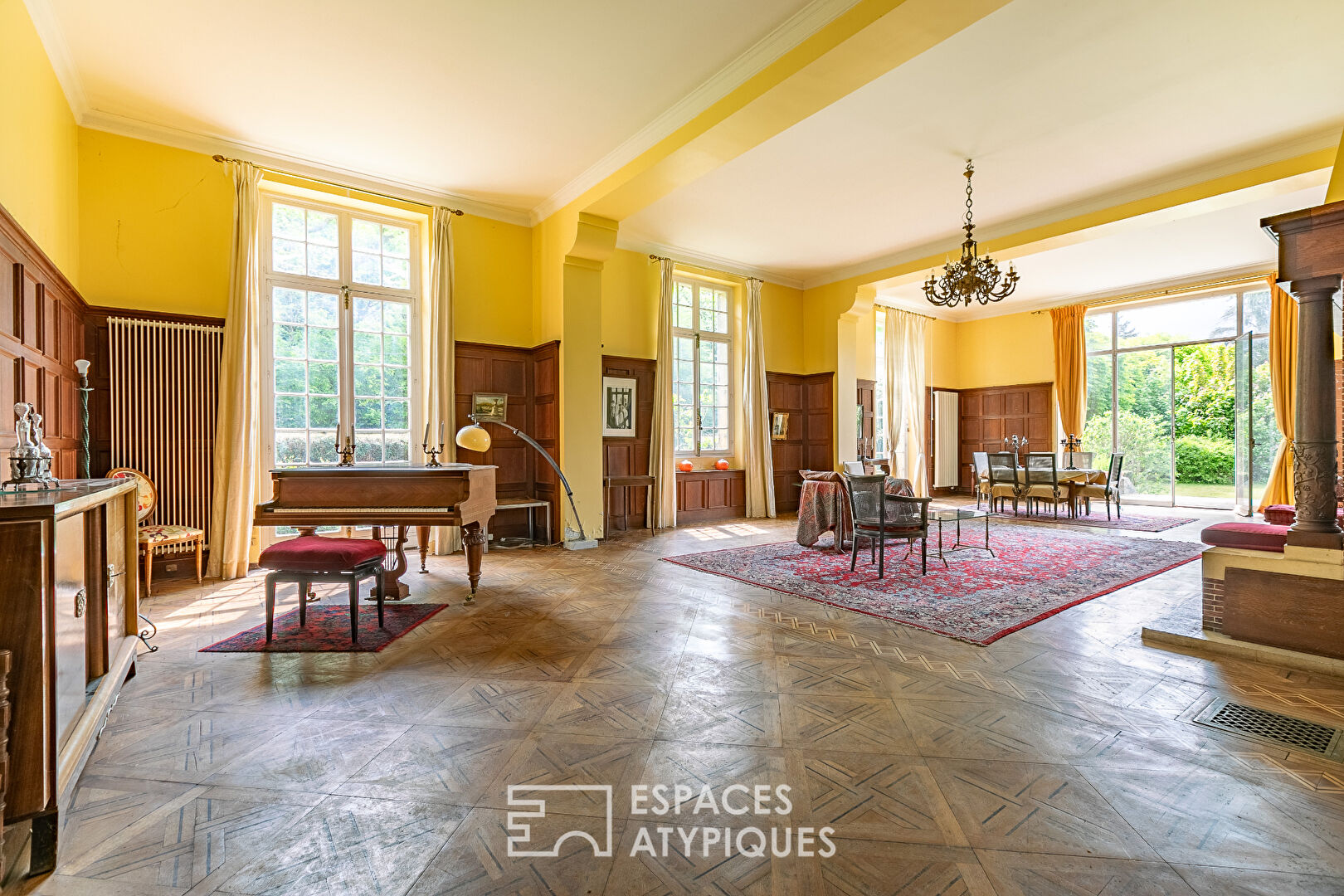 Grand Siècle Apartment with terrace and garden