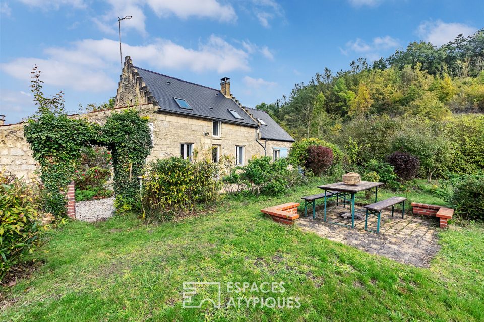 Longère en pierre de pays et son délicieux jardin