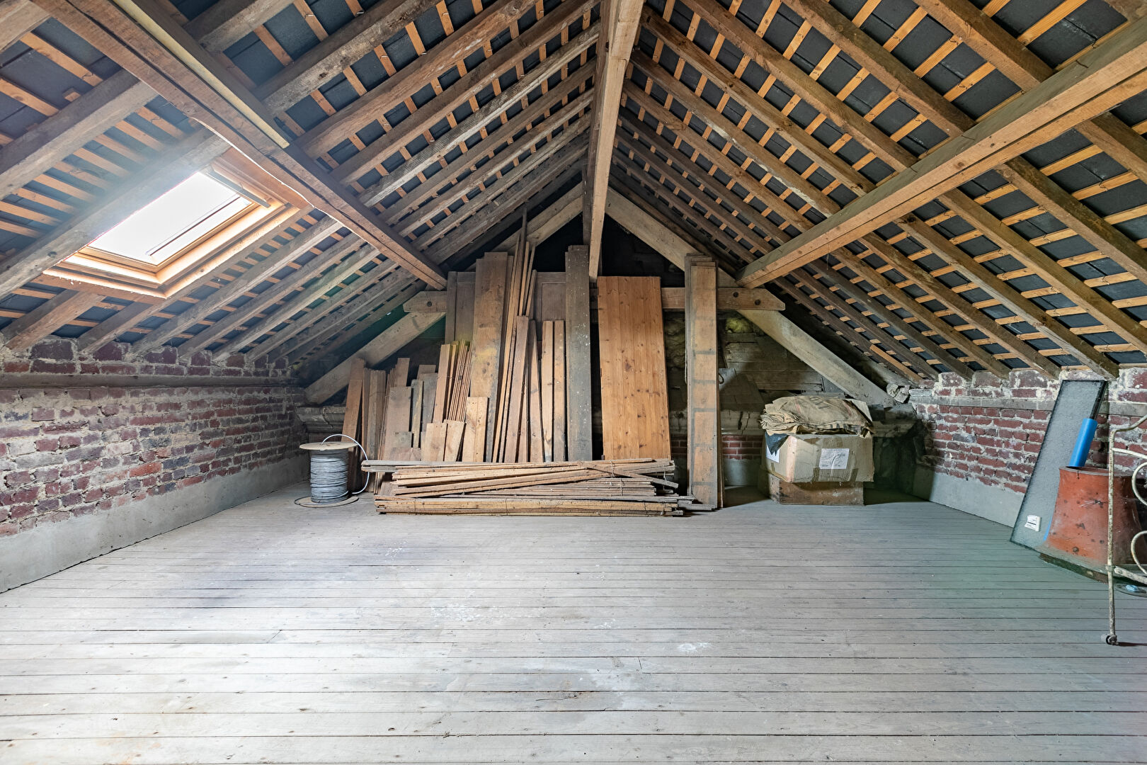 Renovated family house with outbuildings and garden