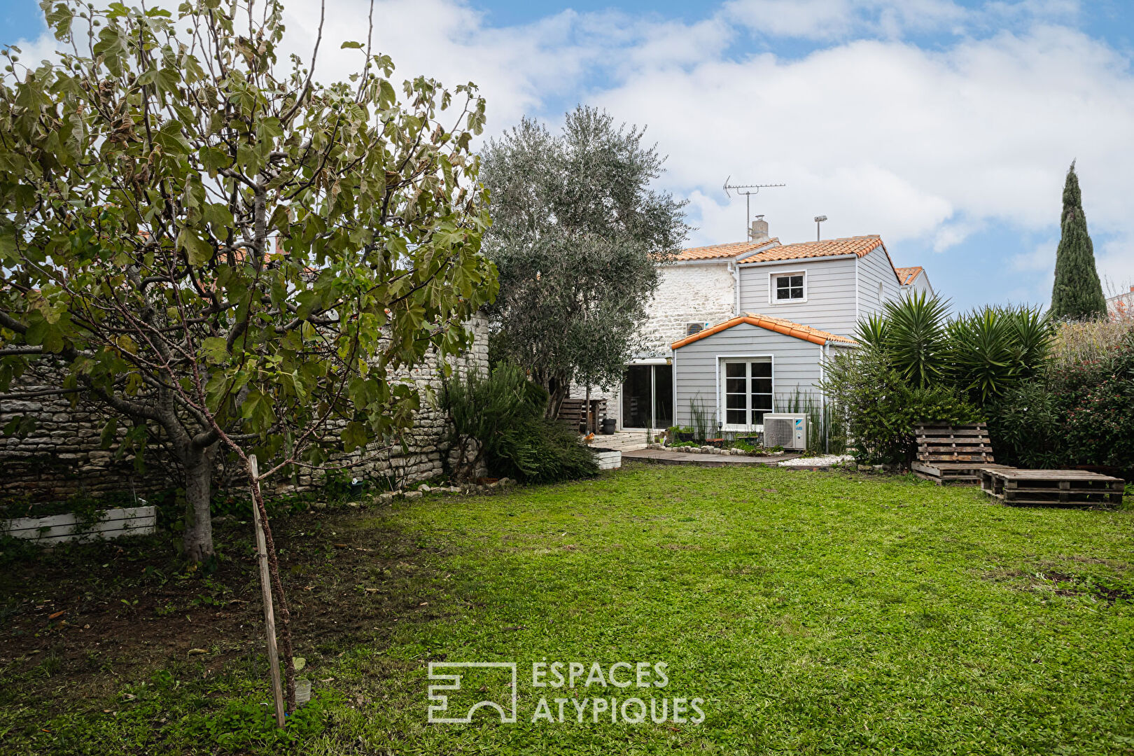 Maison authentique à rénover en coeur de village