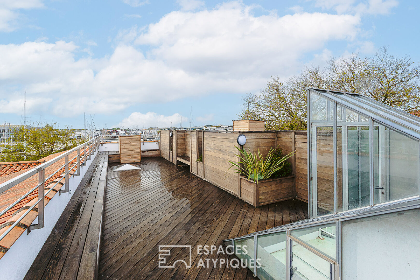 Penthouse panoramique et ses quatre suites, rooftop 360 degrés