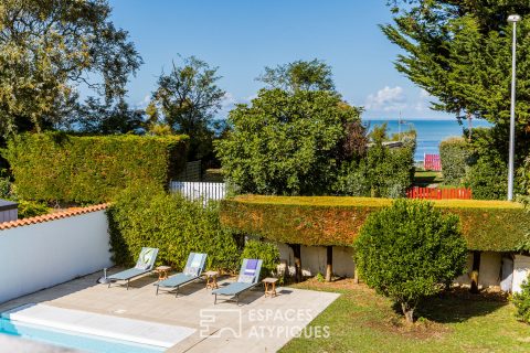 Inspiring family cocoon facing the sea with swimming pool and picturesque garden