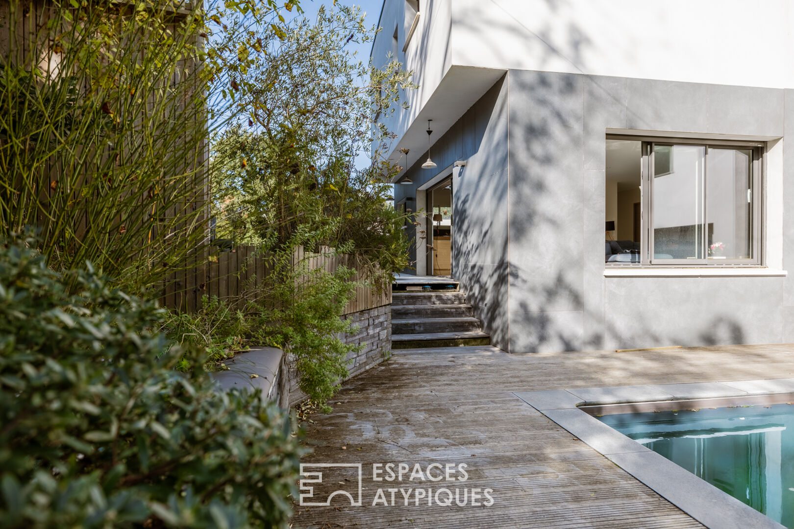 Familiale contemporaine à deux pas des plages