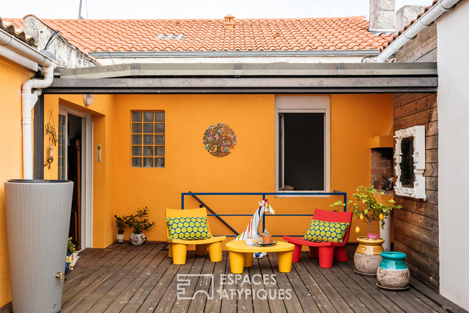 Charming family shop on the outskirts of La Rochelle