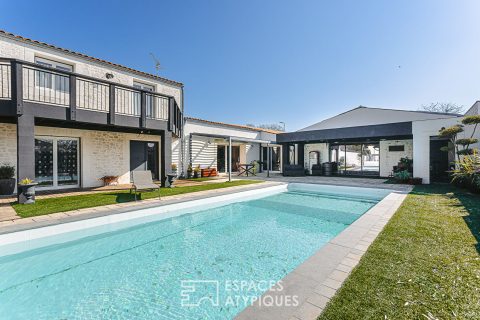 Maison familiale rénovée et sa dépendance aux portes de La Rochelle