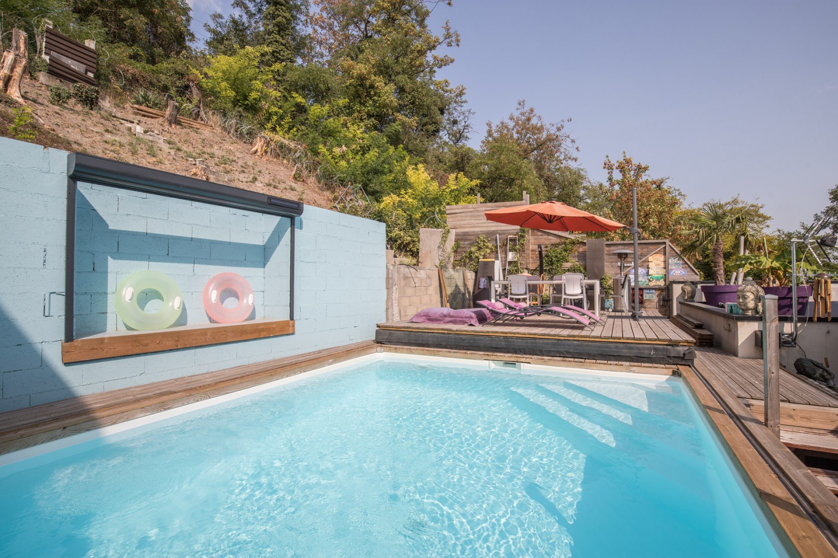 Maison contemporaine en bords de Seine avec piscine