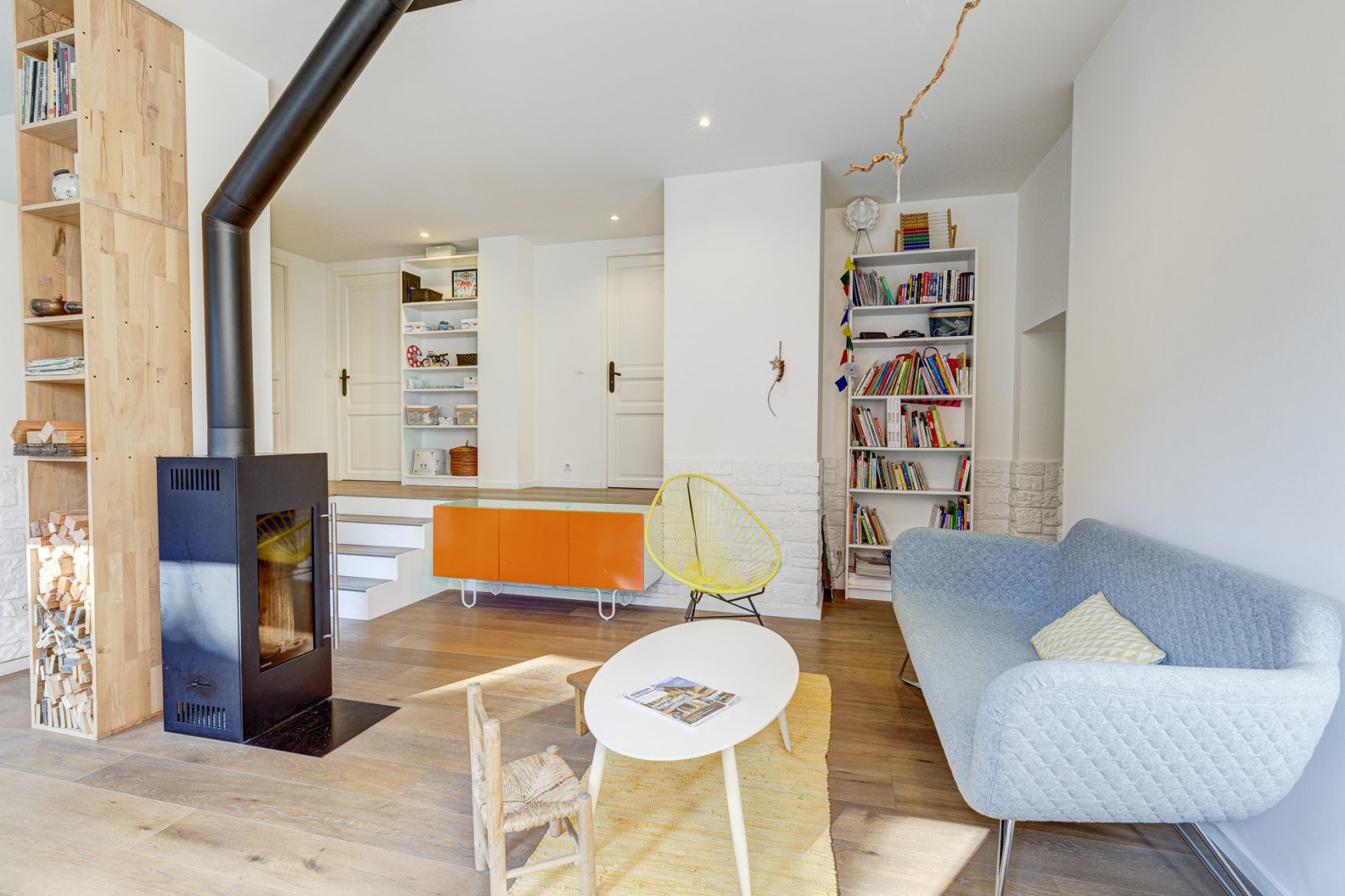 Appartement contemporain dans un ancien atelier avec jardin terrasse