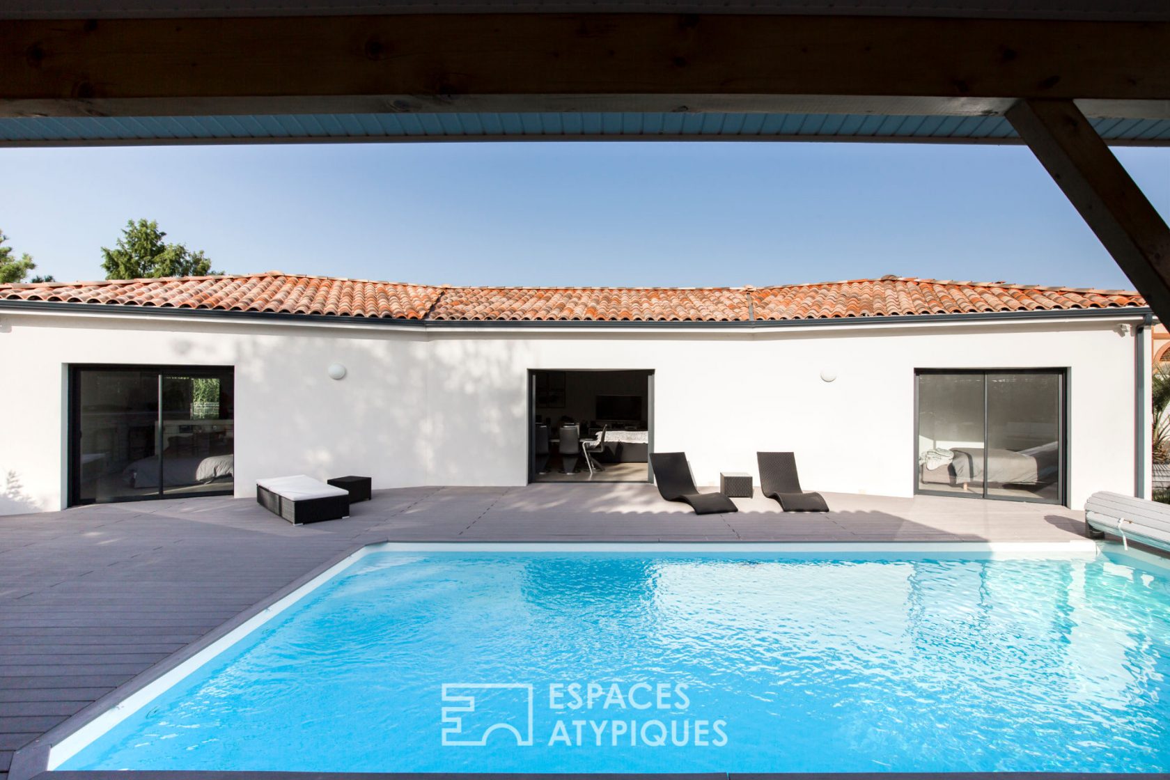 Maison contemporaine avec piscine aux portes de Toulouse