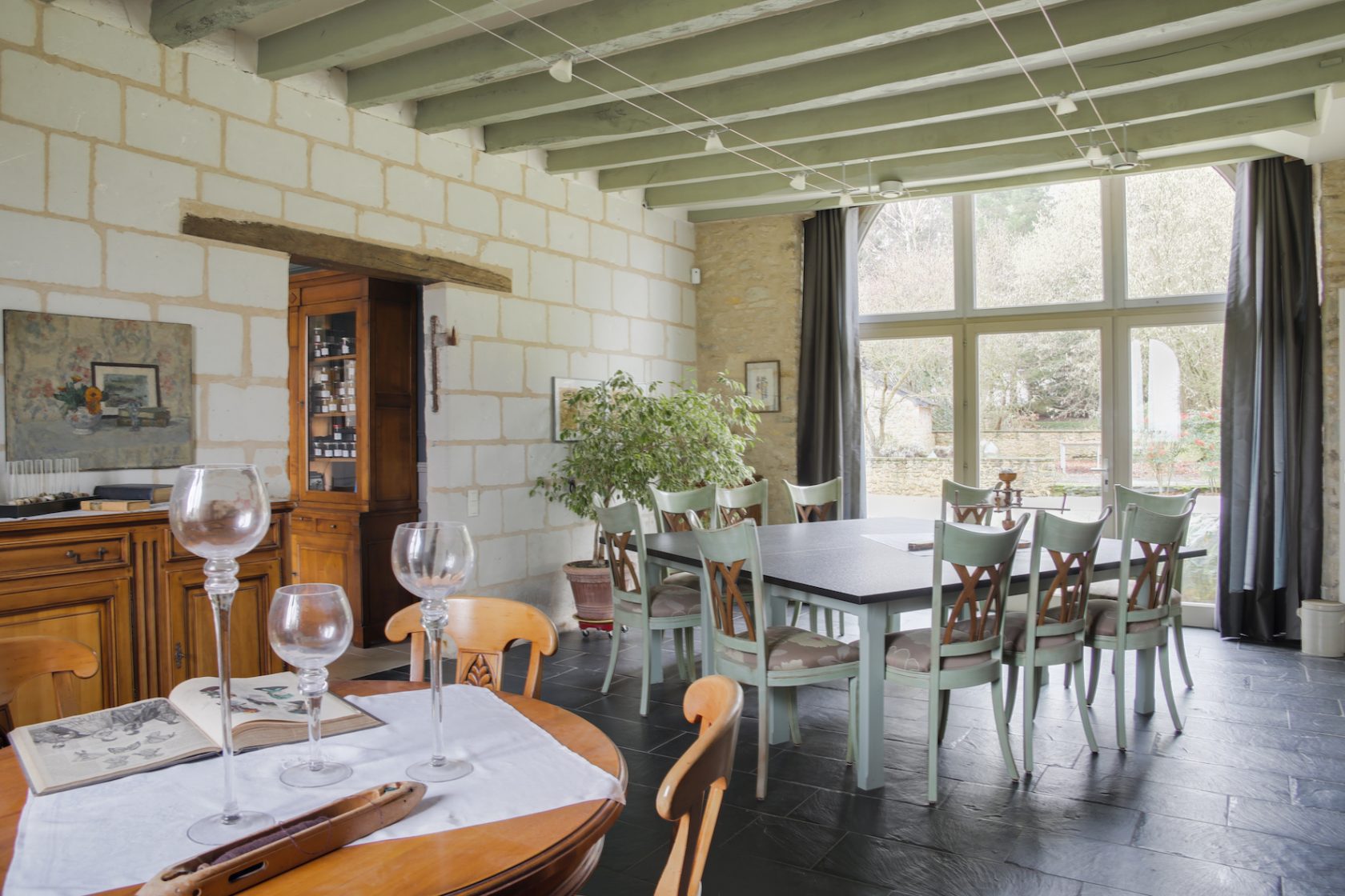 Ancien corps de ferme restructuré en habitation et gîte