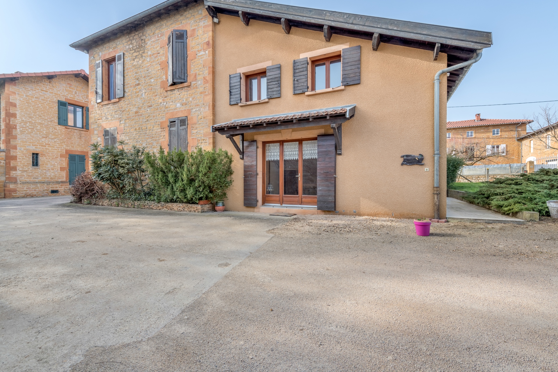 Vente Maison en pierres sur les hauteurs du Beaujolais Moranc