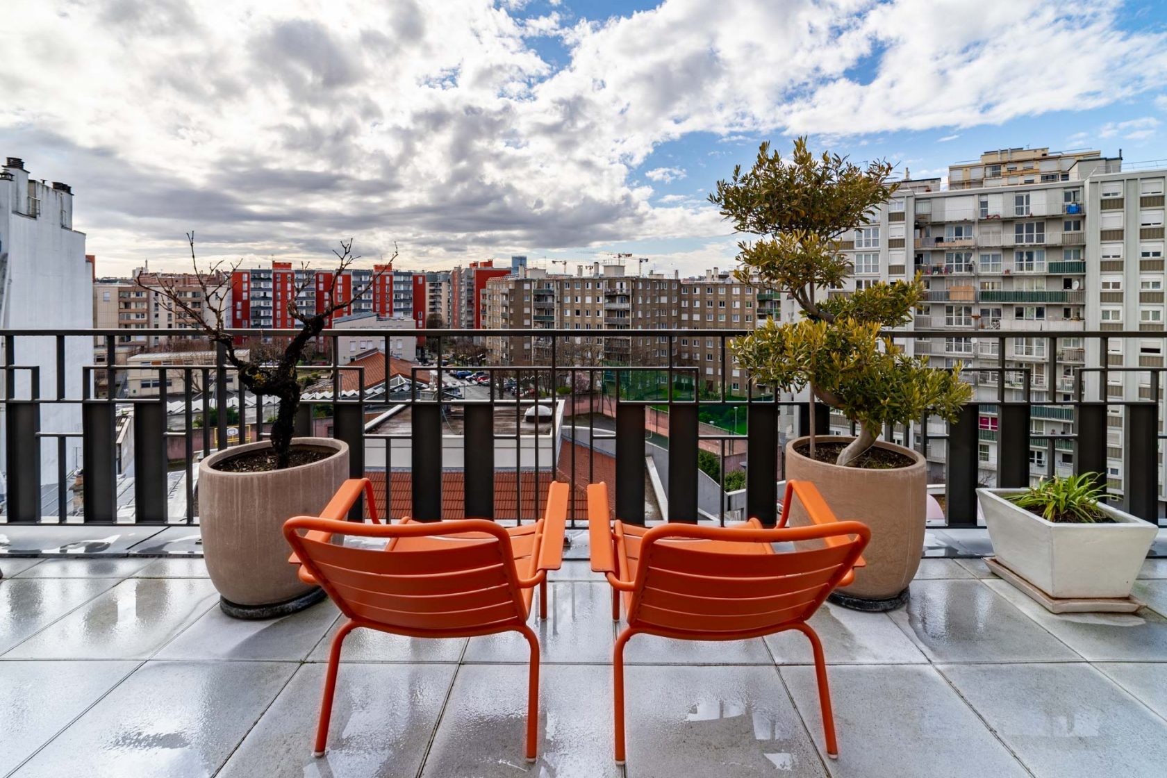 Duplex contemporain avec terrasses et vues