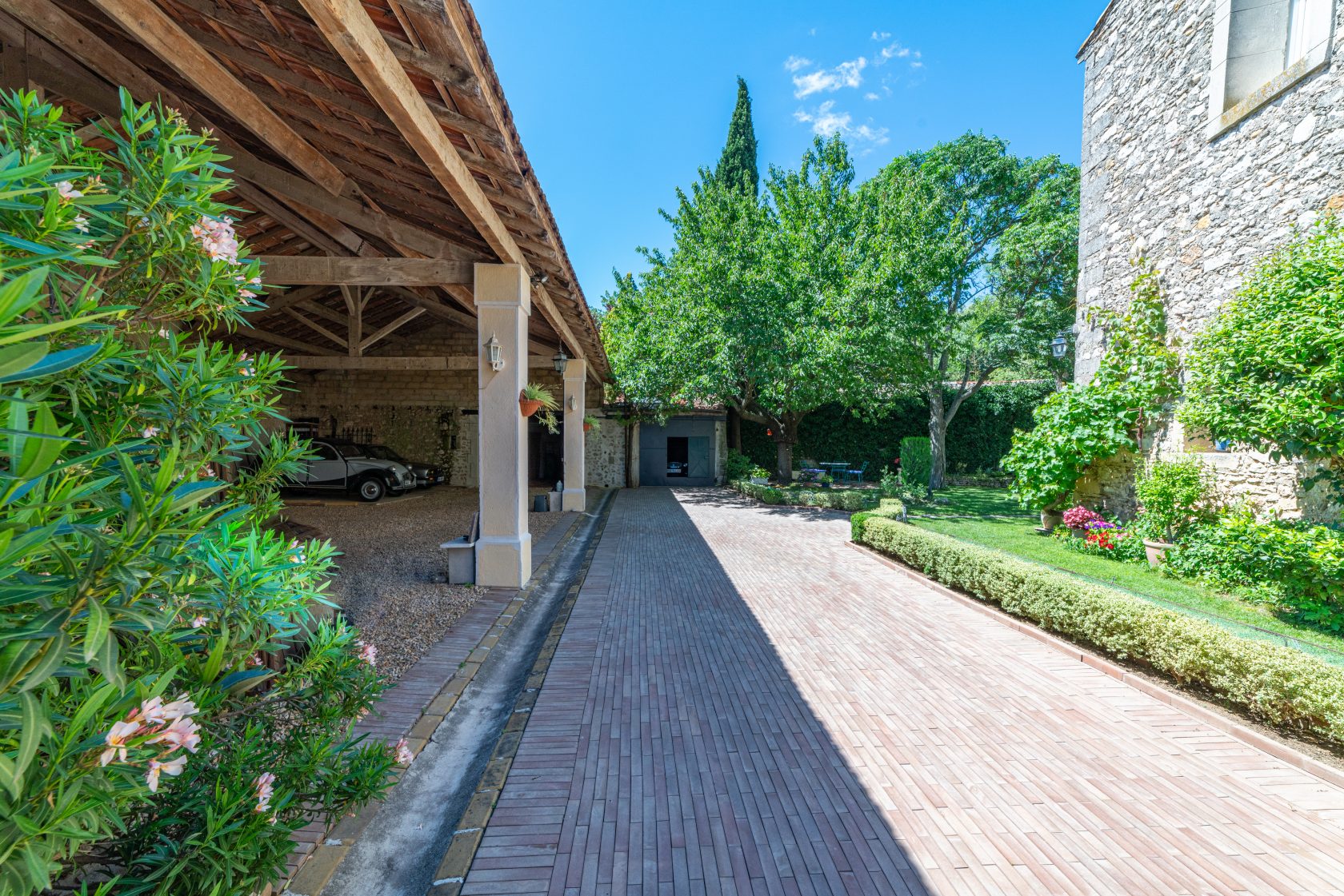 L’esprit d’artiste – une sublime maison vigneronne restaurée