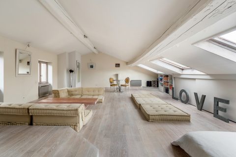 Loft overlooking the slopes of the Croix Rousse