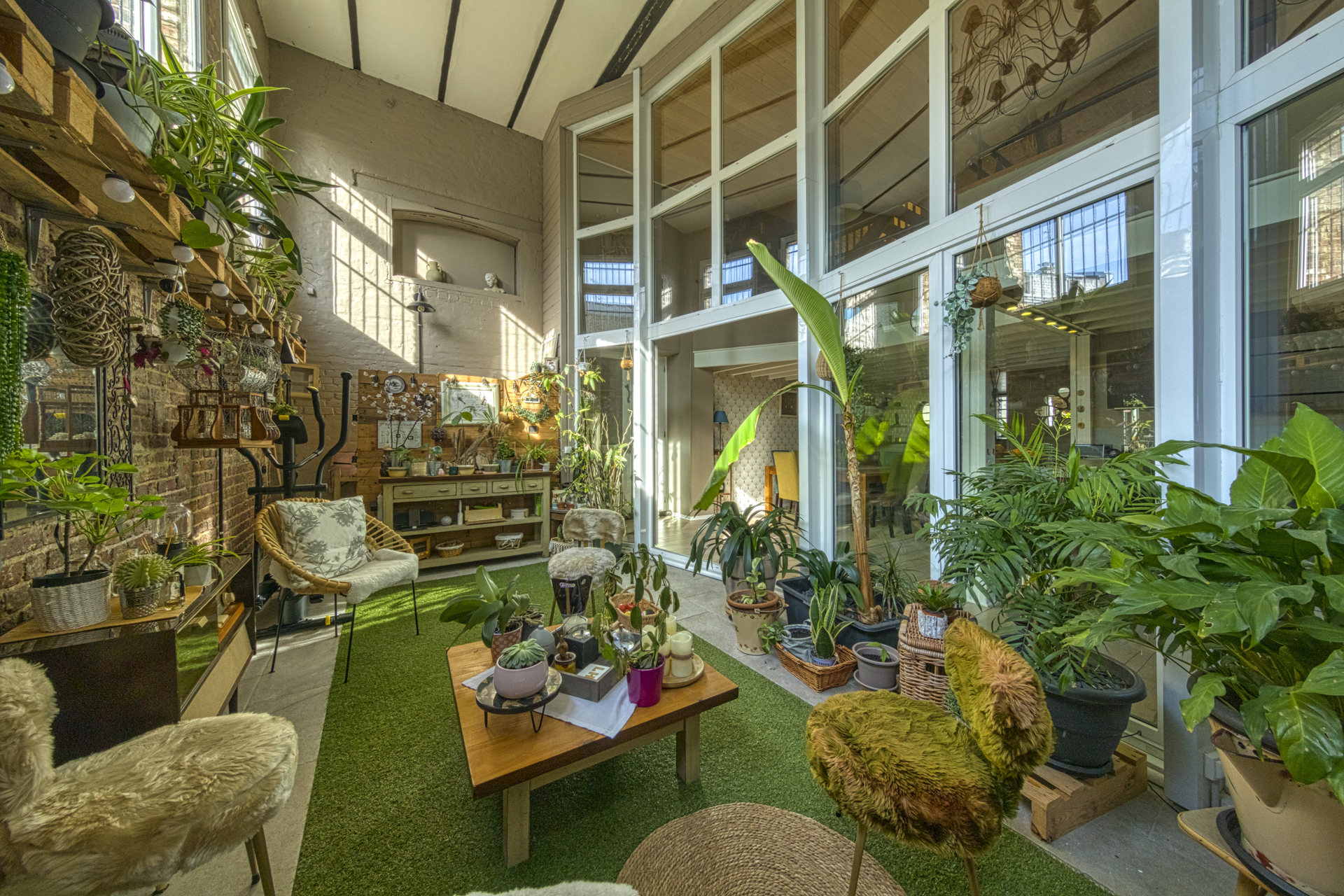 Loft de charme avec jardin d’hiver et terrasse privative