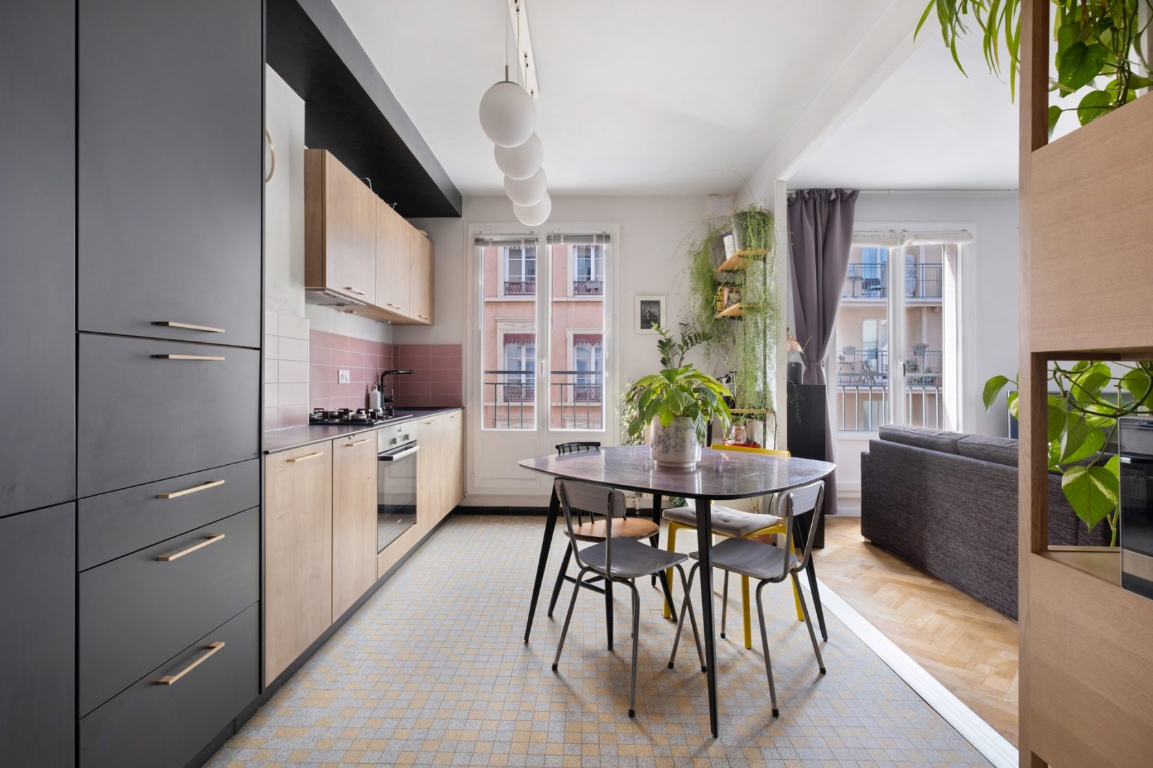 Appartement rénové rue Vendôme