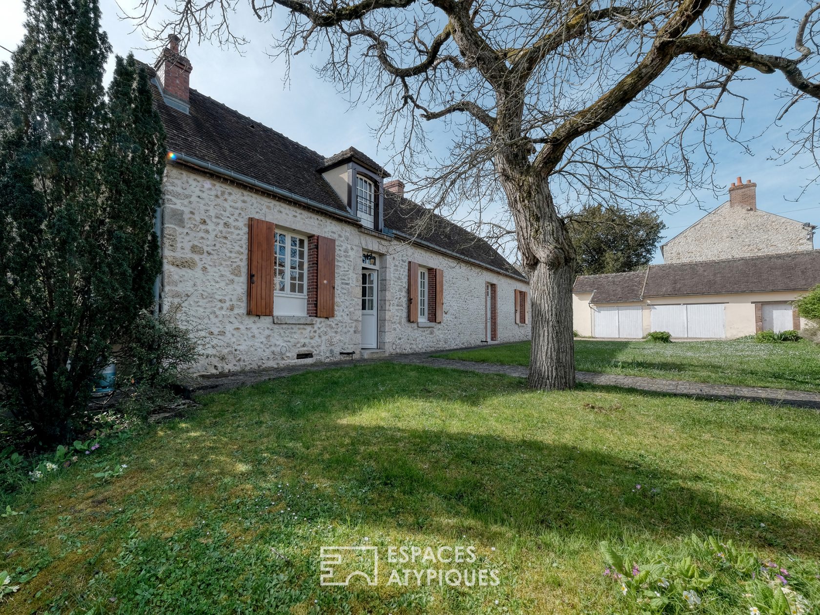 Ancien presbytère à réinventer près de Chateau Landon