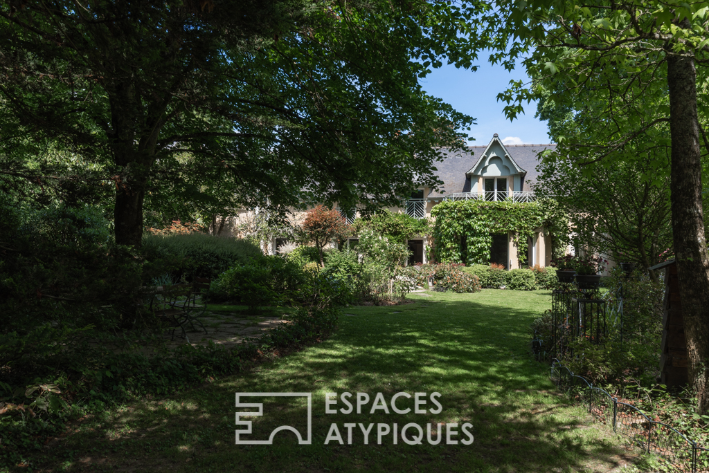 Au bord de l’eau – Elegante Longère