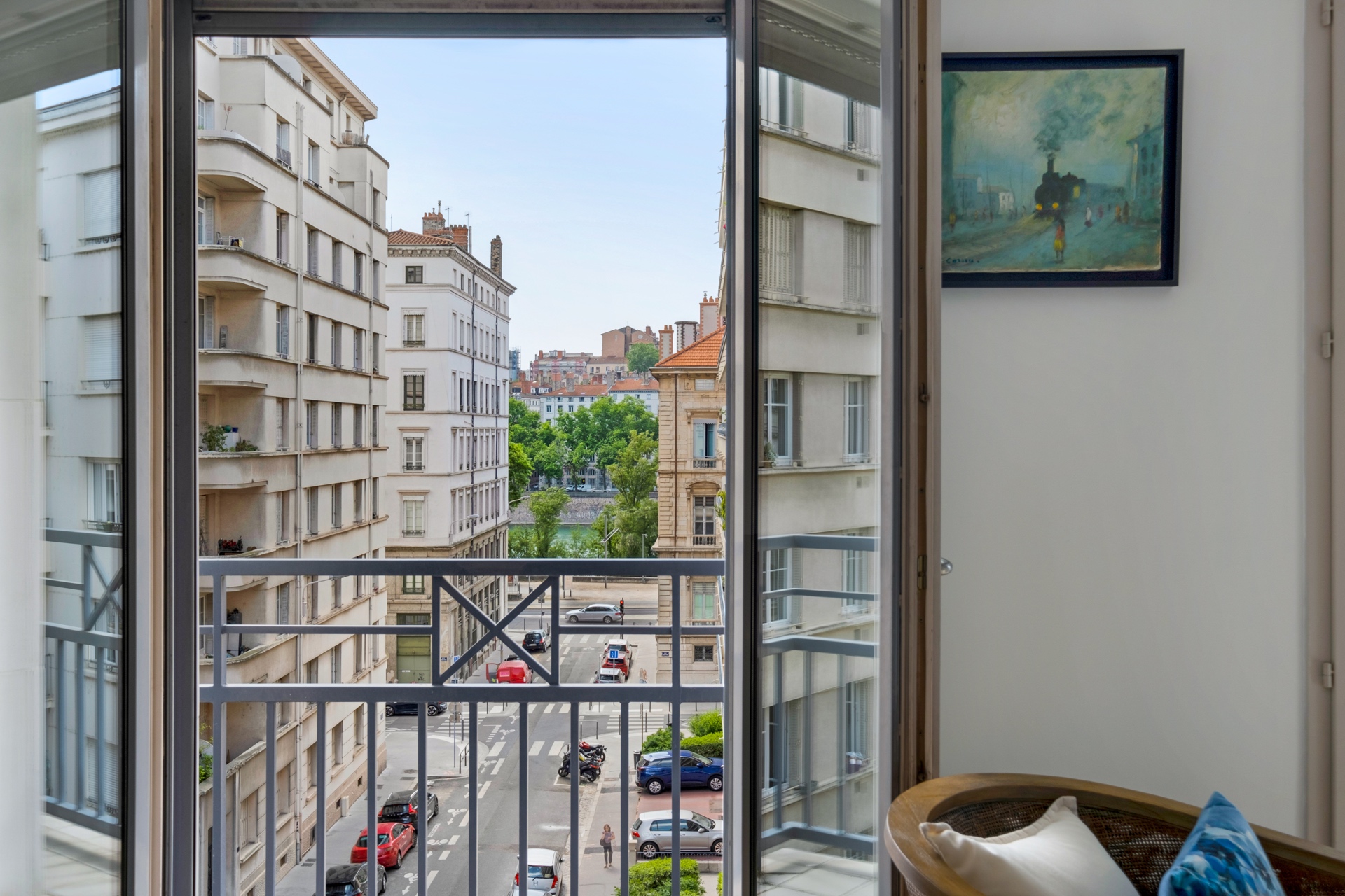 Appartement contemporain proche de la place Puvis de Chavanne