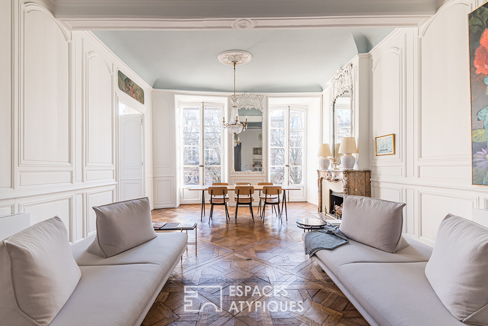 Architect’s apartment in the heart of Bordeaux