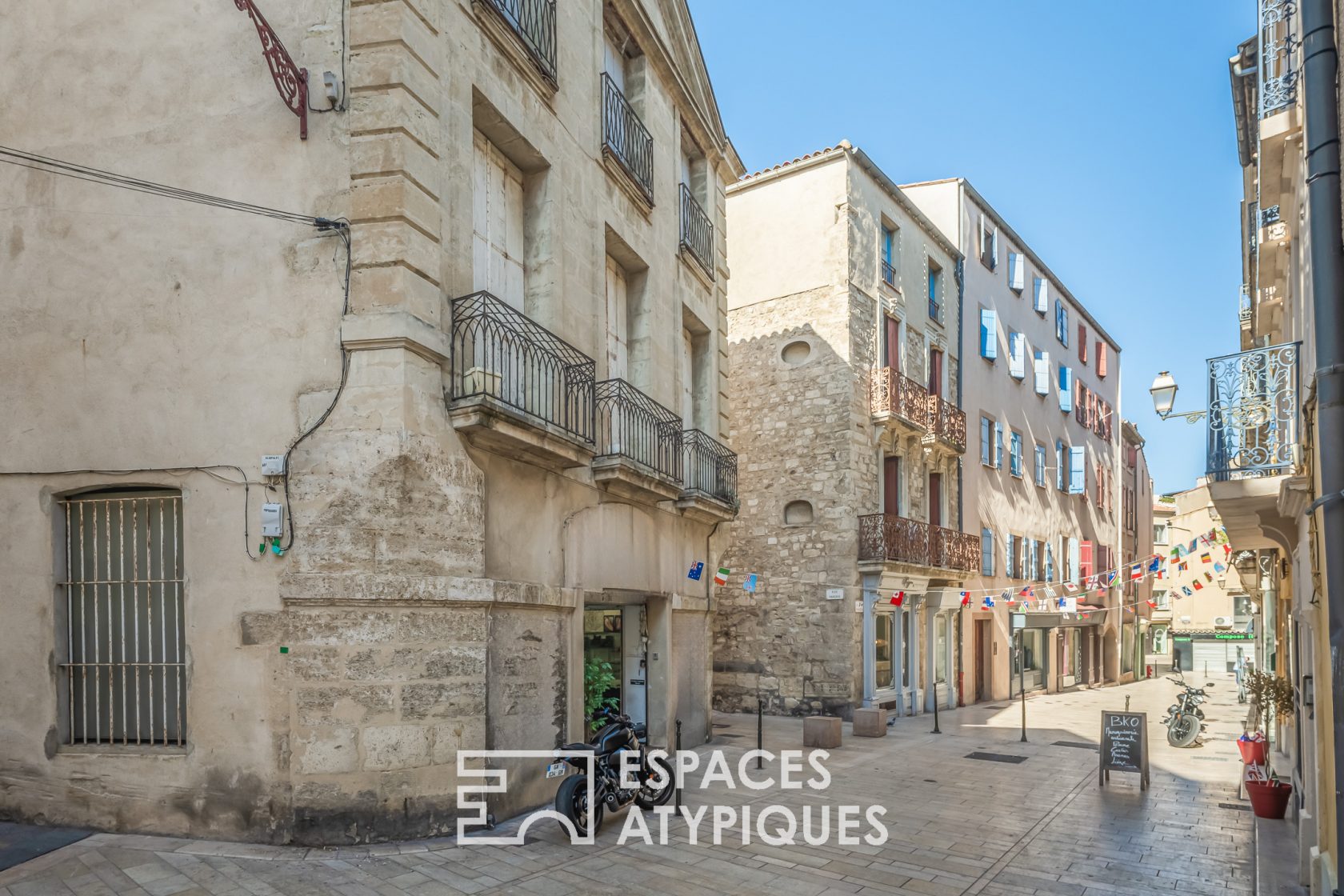 Building in the heart of the remarkable heritage of Narbonne