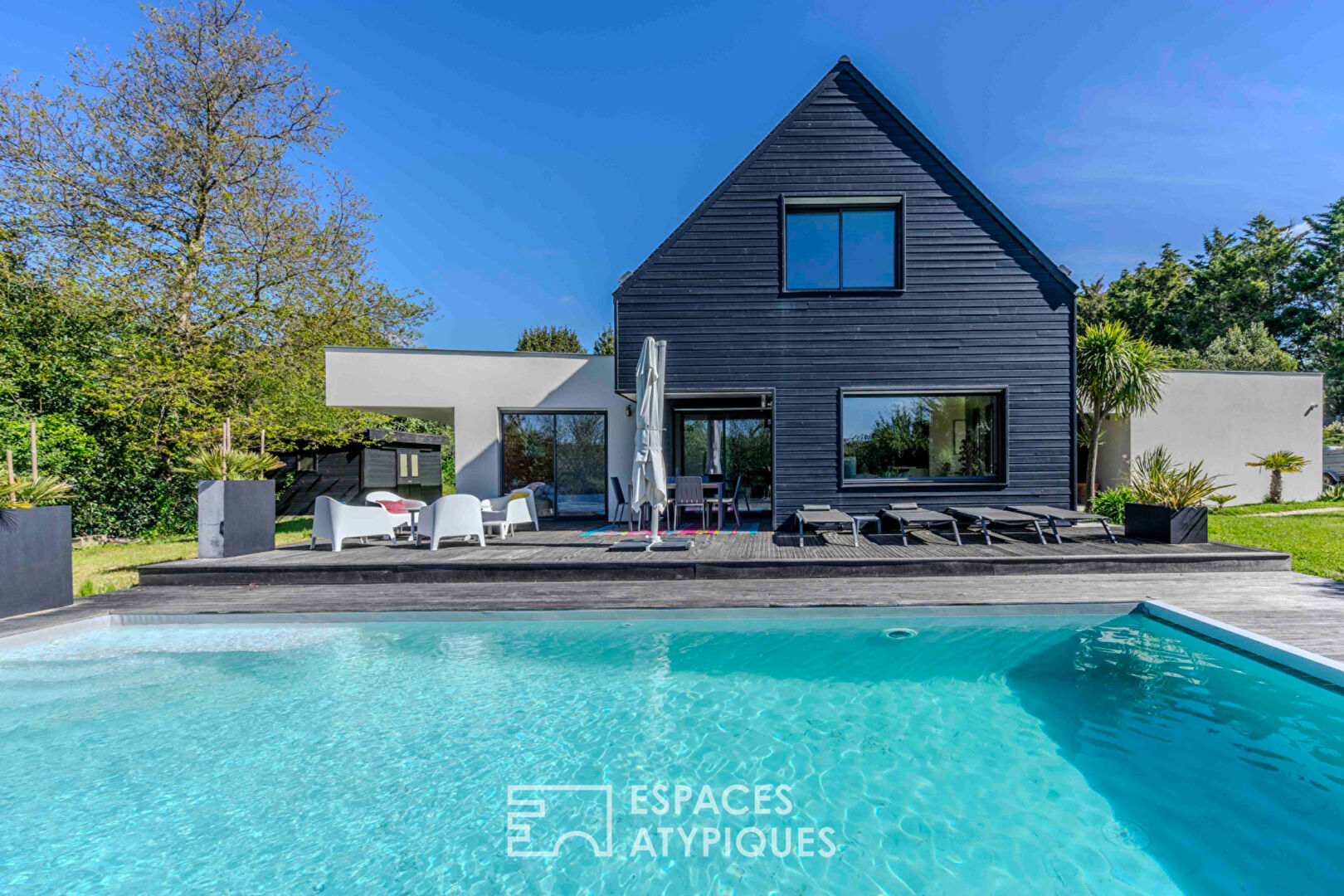 La Fleur de Sel: Contemporary villa with swimming pool in the heart of the marshes