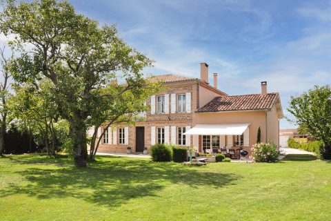 Elegant Toulouse house with park and swimming pool near Toulouse and Montauban