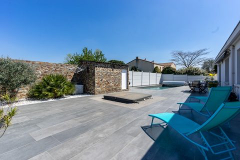 Family house on terrace with swimming pool and spa