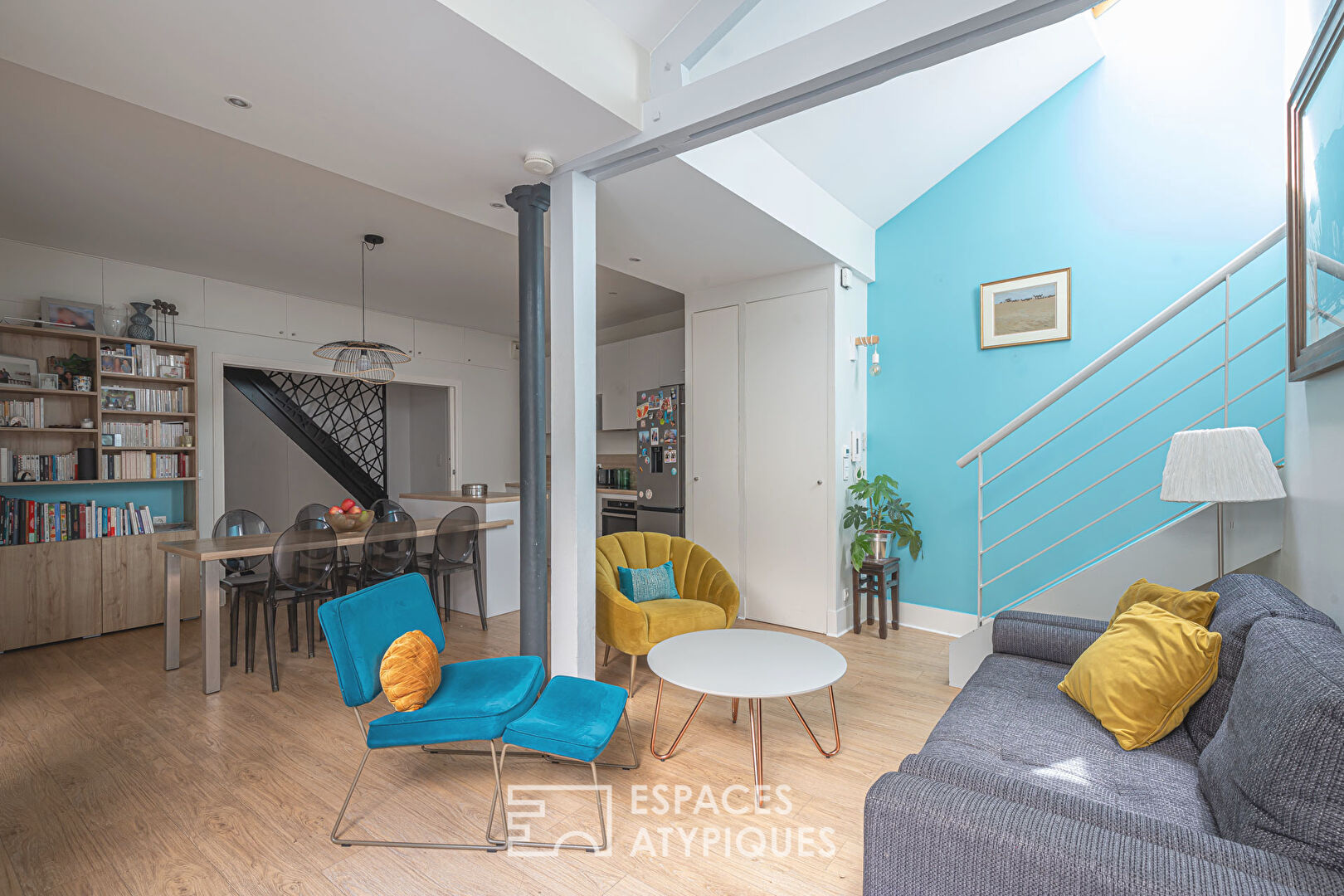 House/loft in a former printing works with terrace