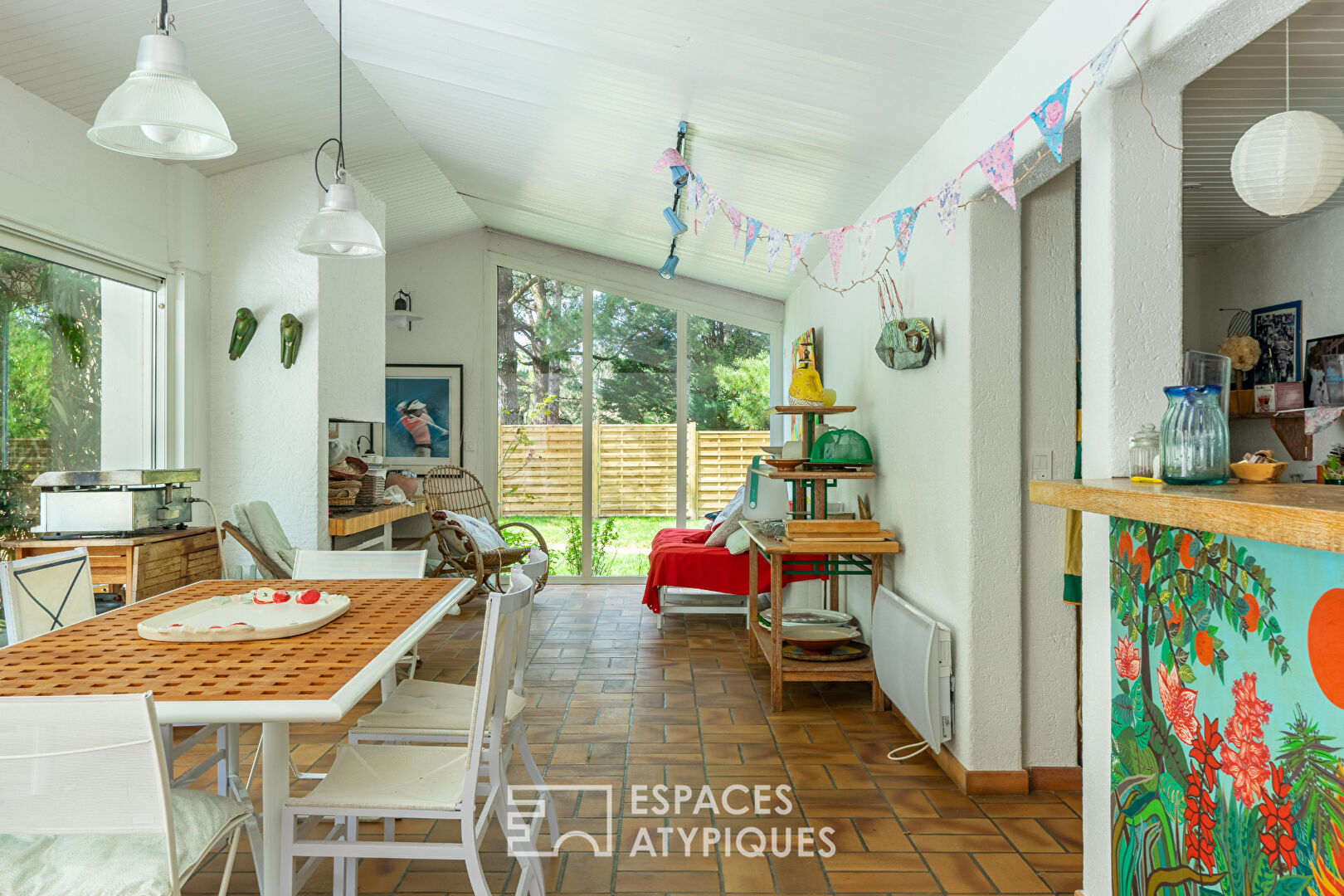 Architect-designed 70s house with a summer home on a park