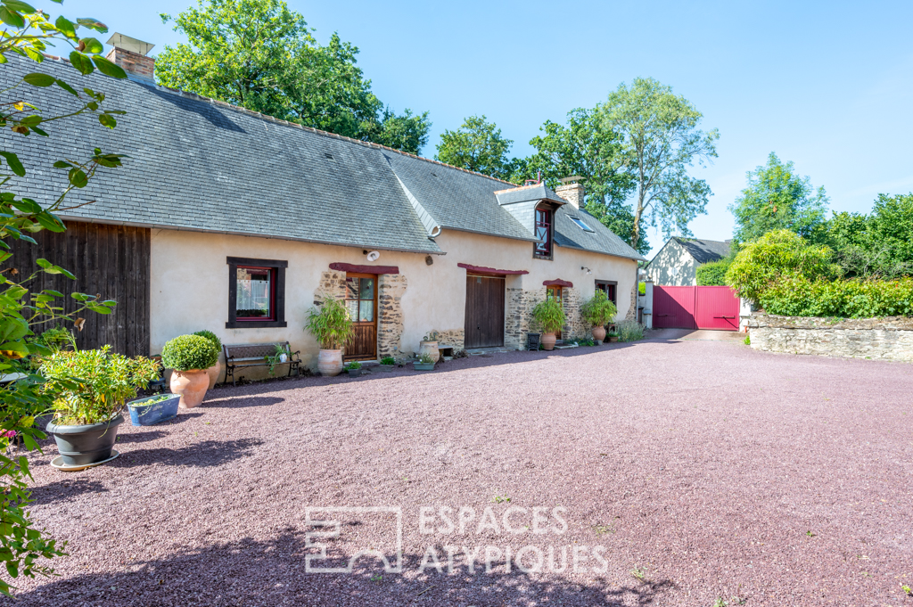 Charmant manoir du XVIIe siècle et sa longère