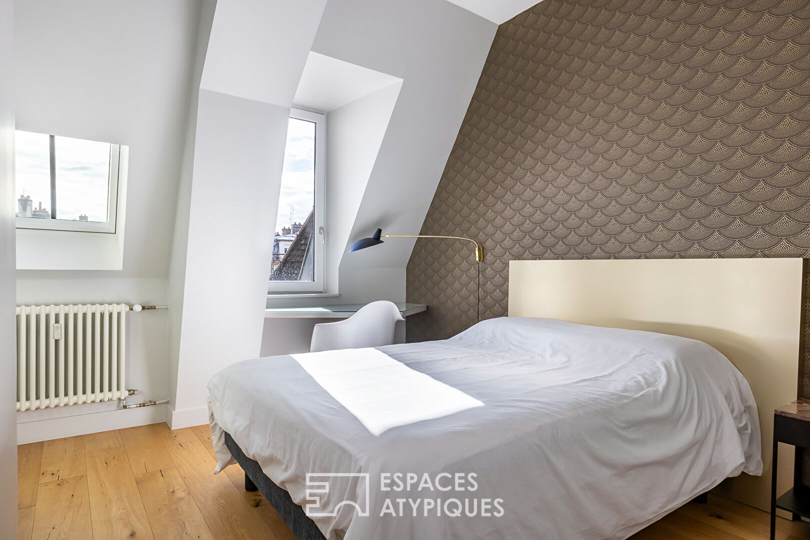 Duplex with 3 bedrooms in the heart of the historic center of Dijon
