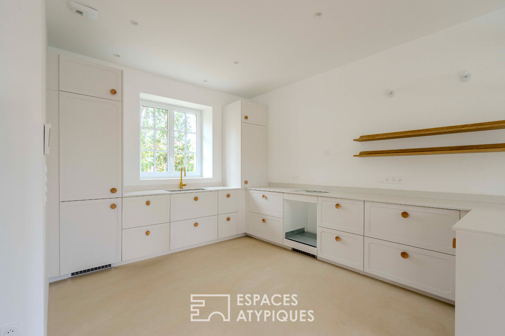 Superb Duplex in an Iconic Villa in La Baule