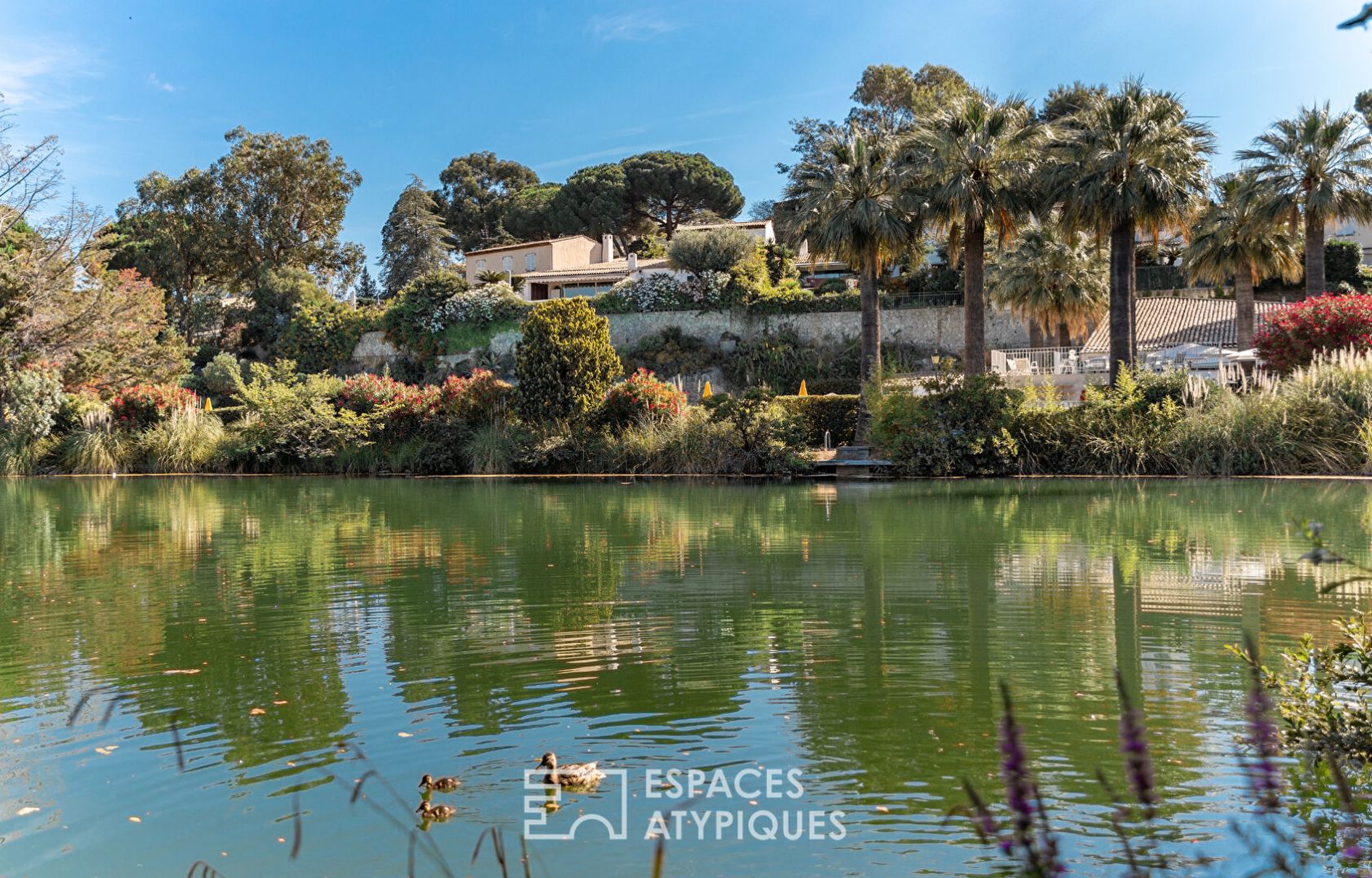 Appartement de luxe avec vue mer sur les Hauts de Vaugrenier