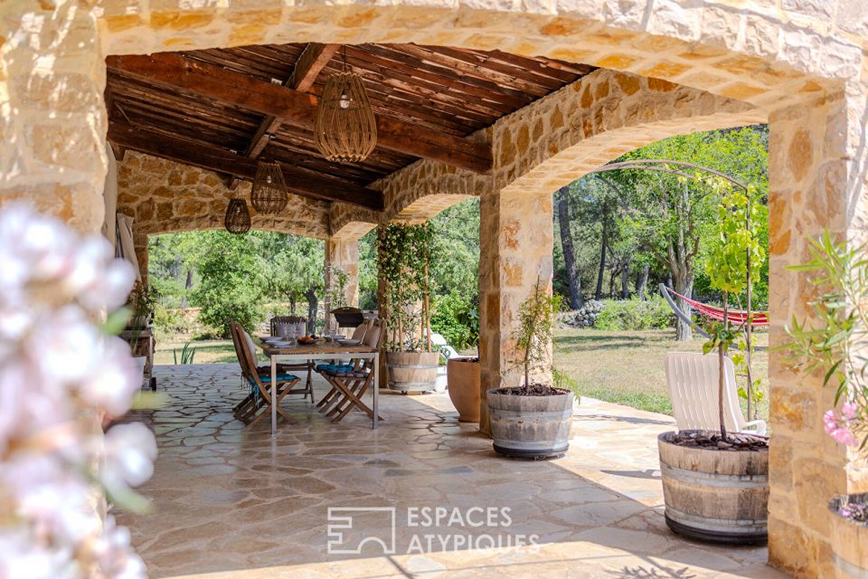 Maison de charme dans son écrin de verdure