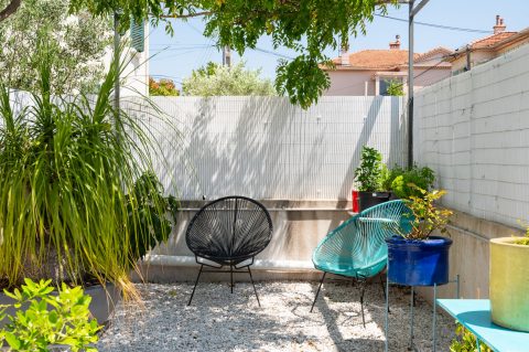 Appartement dernier étage avec jardin proche mer