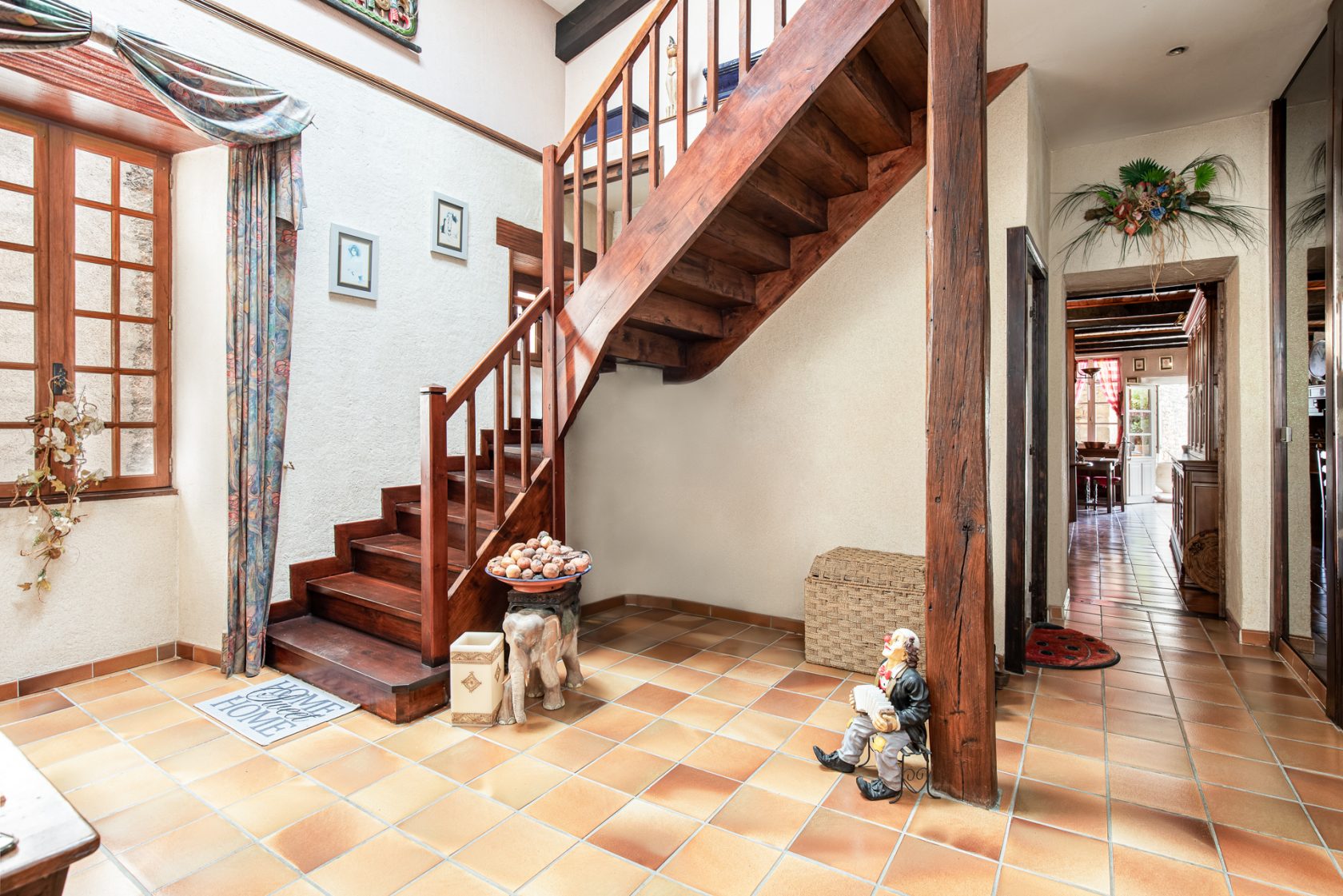 Maison(s) avec terrasse et piscine au cœur de Bruniquel