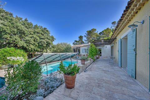 Maison à la vue dégagée et son gîte indépendant