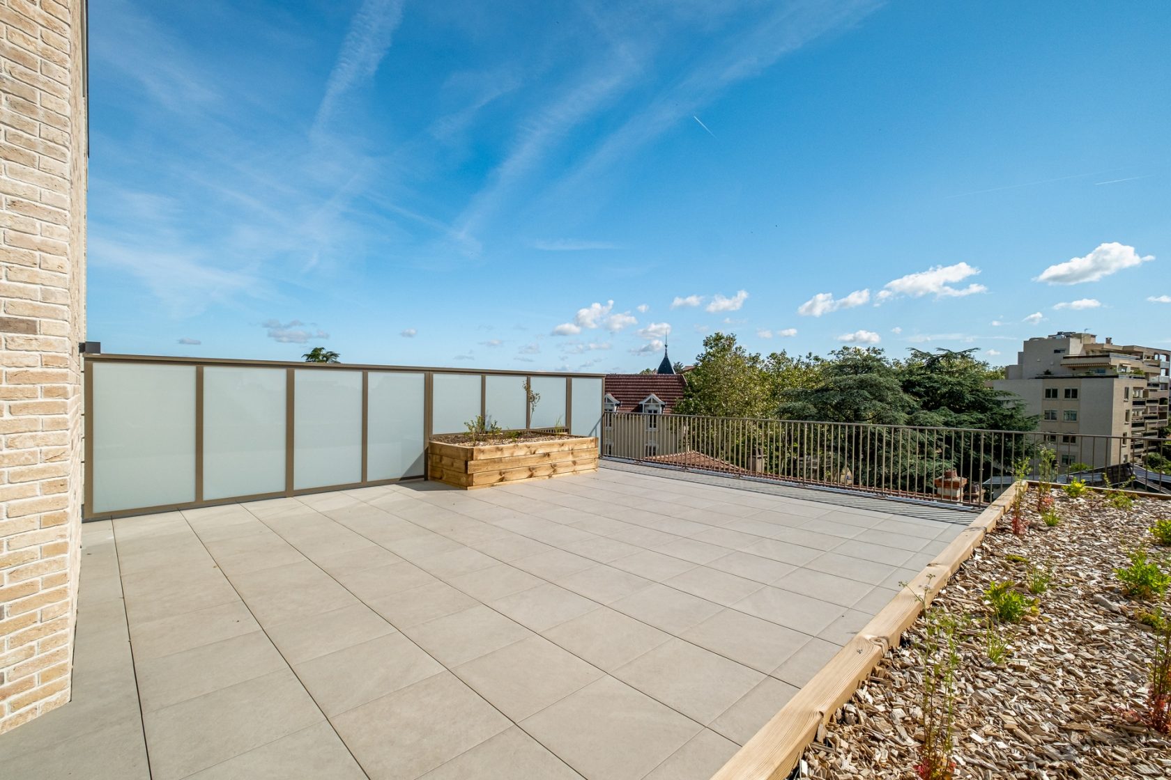 Magnificent duplex roof terrace in Caluire