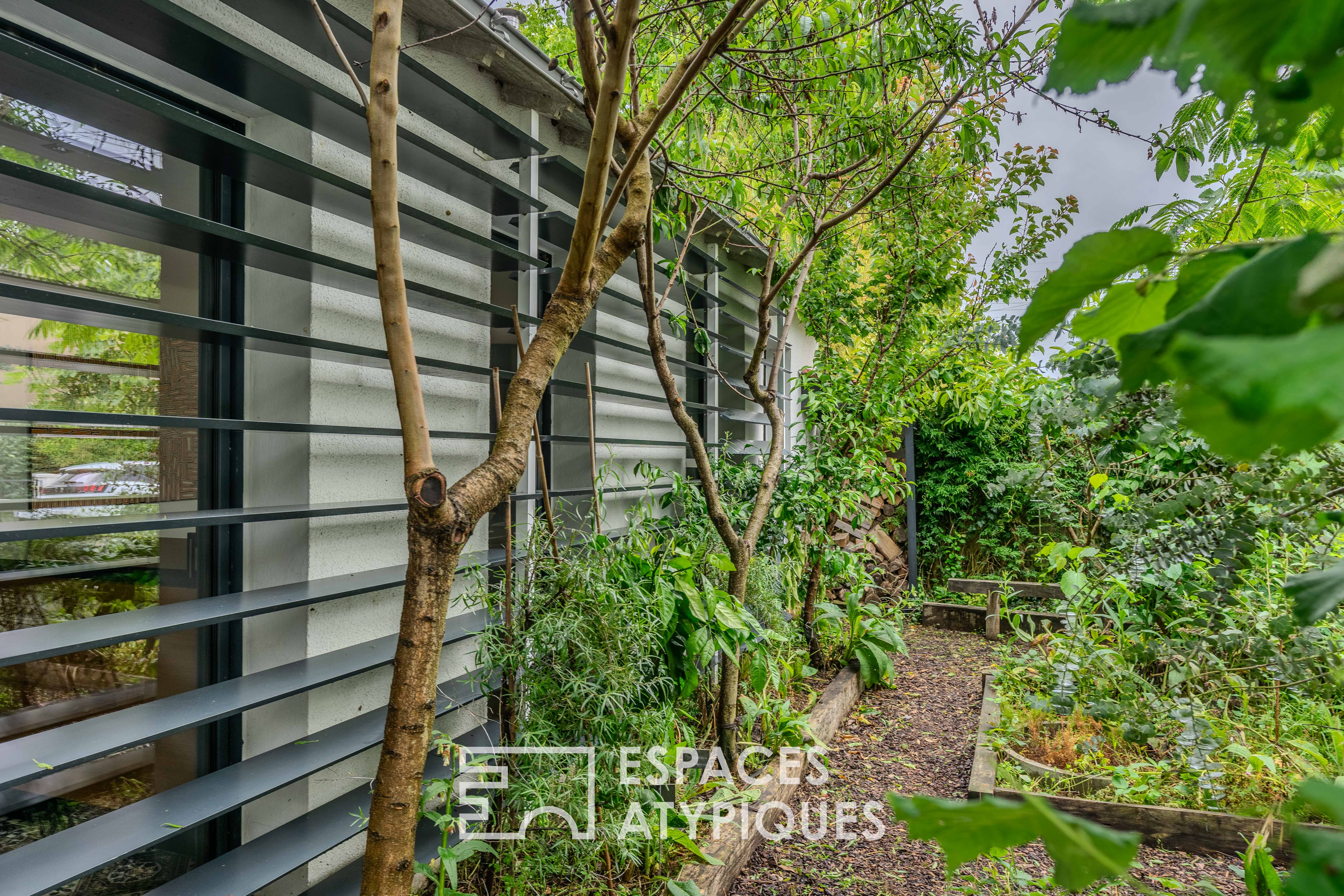 Intimate Architect-Designed House in Nantes-Sainte Thérèse