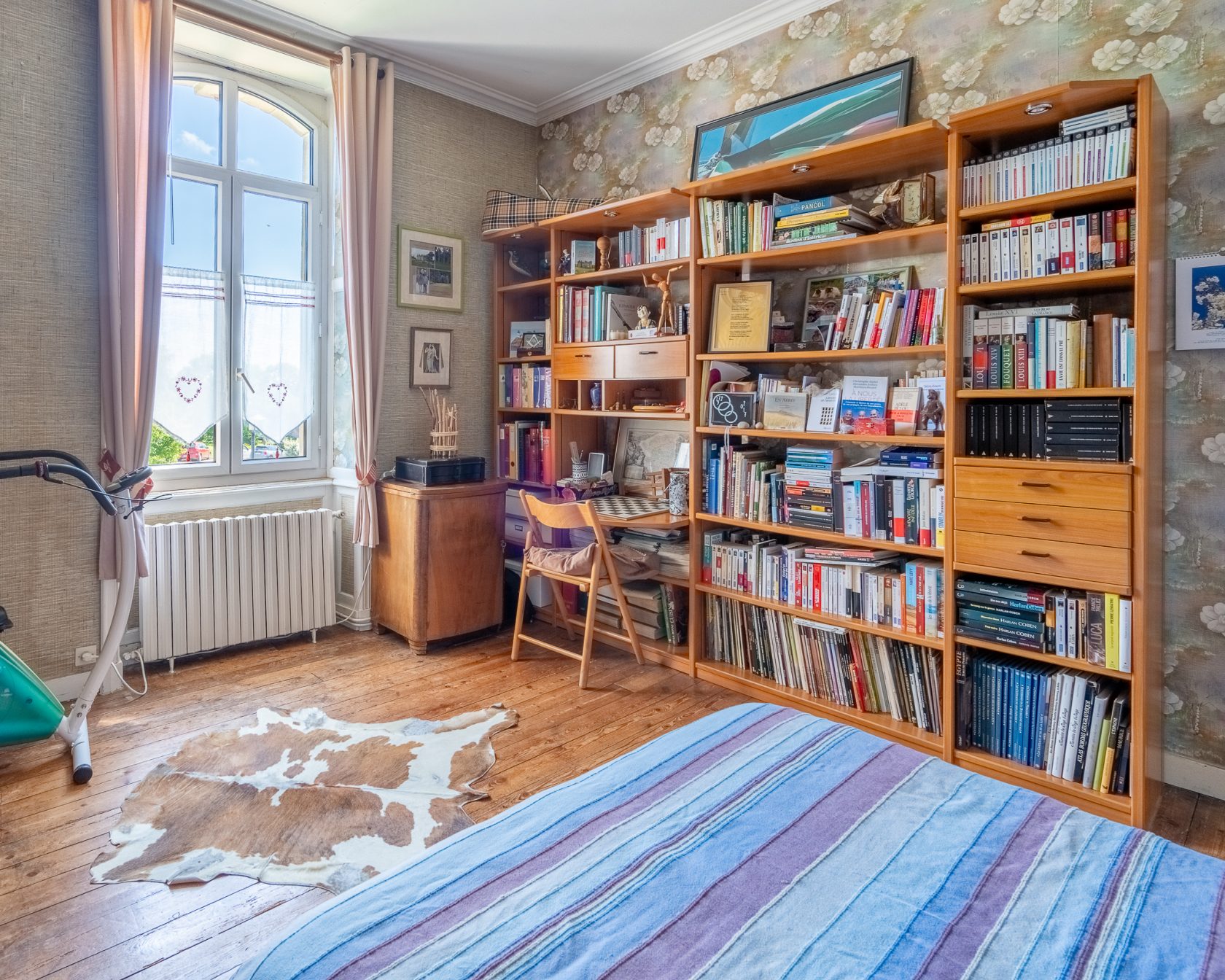 Maison bourgeoise dans son écrin de verdure