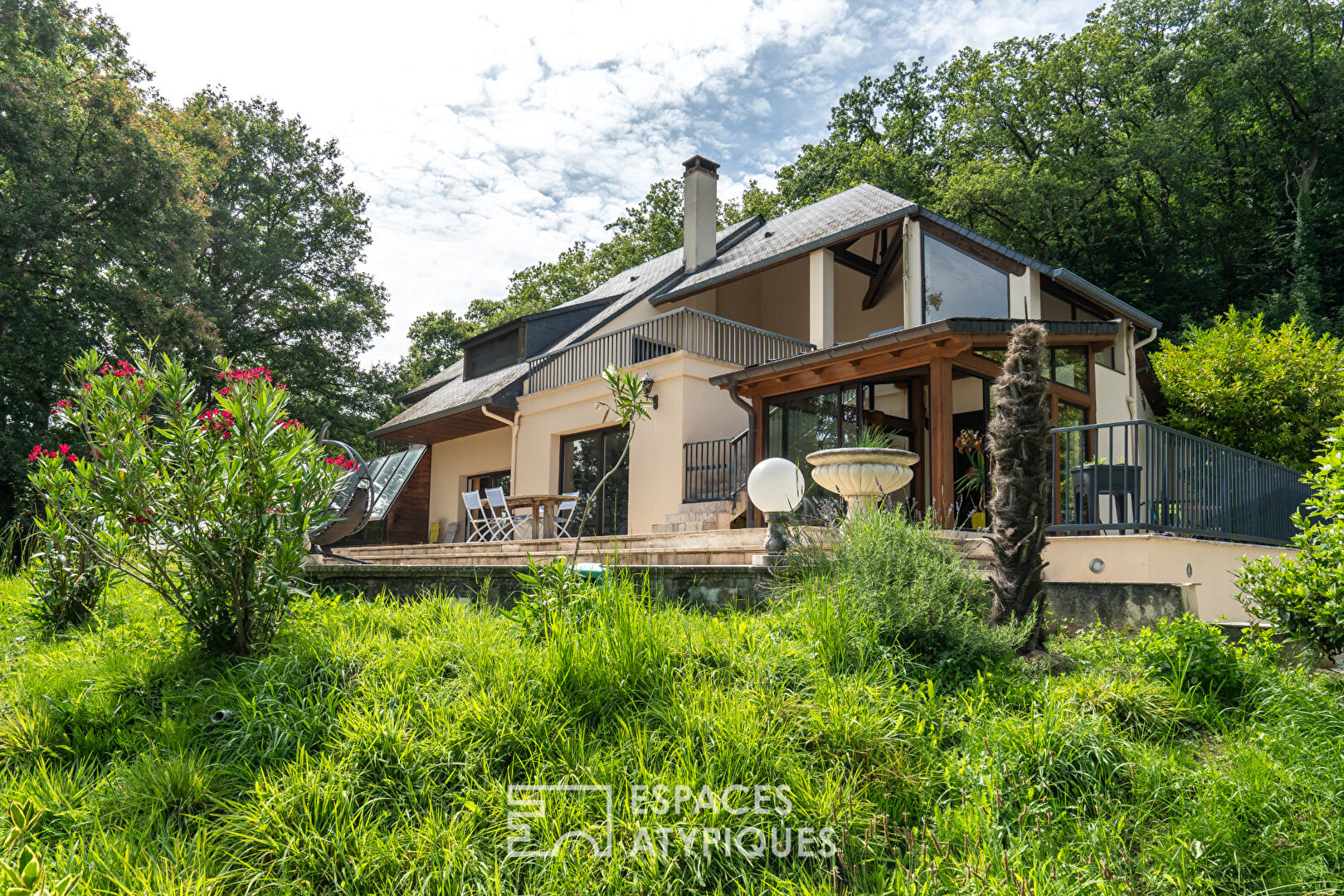 Demeure d’Exception avec Piscine et Spa à Dampierre-en-Yvelines,