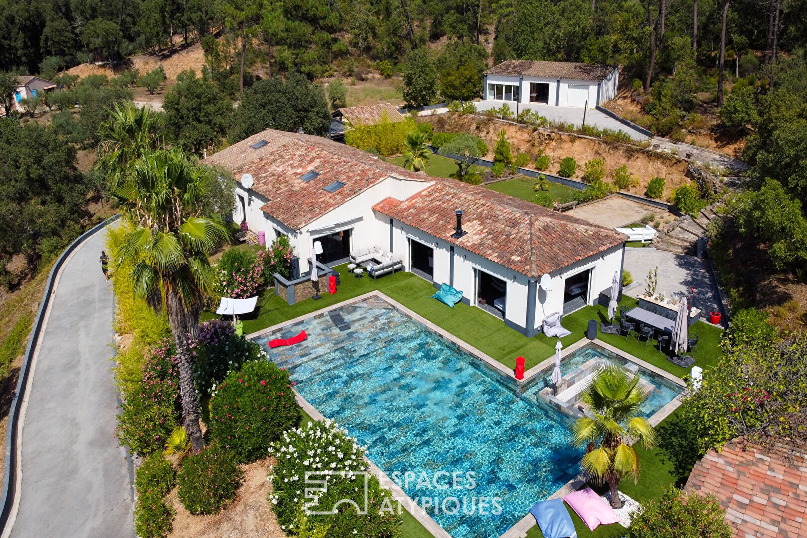 Villa d’Exception avec sa piscine « Grandiose »